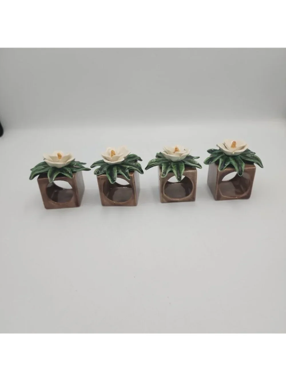 Vintage 4 Napkin Rings Holders Made in Japan Flowers Ceramic